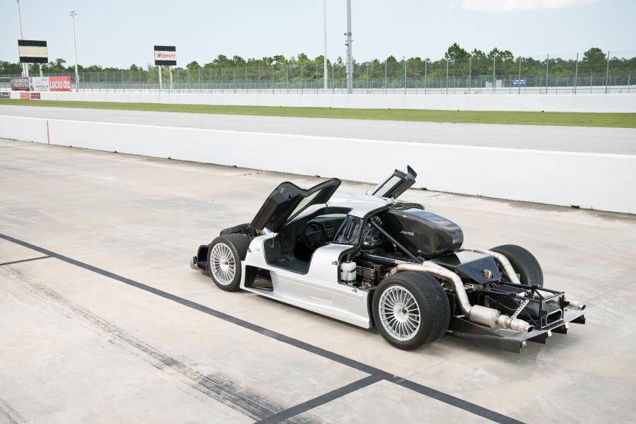  Mercedes-Benz CLK GTR 1998 года  (фото 5 из 33)